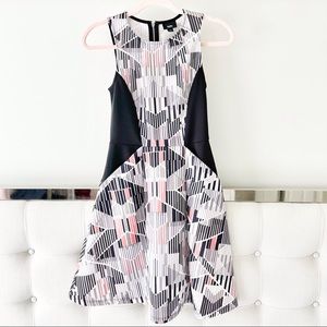 Geometric Pattern Sleeveless Circle Dress